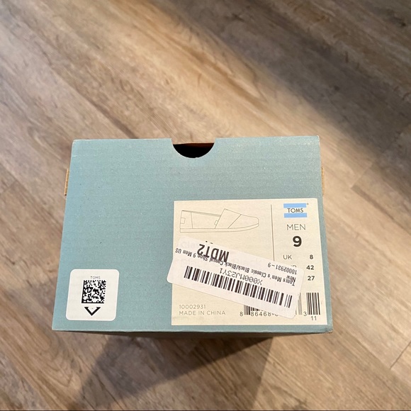 NIB Toms Black Classics - Picture 3 of 3